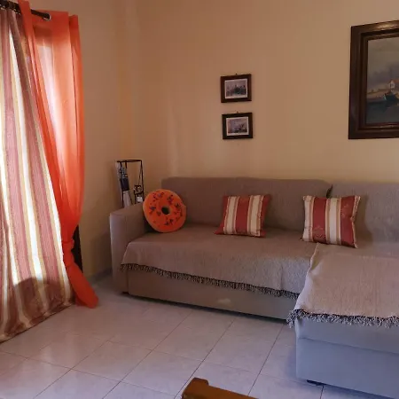 Apartment Orange_blue_аpartment N2 Near Sea